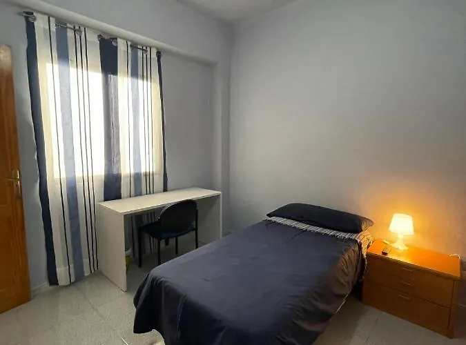 Lejlighed Central, Quiet And Comfortable Room, Breakfast