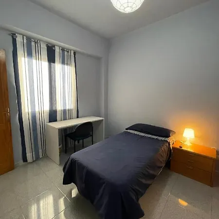 Appartamento Central, Quiet And Comfortable Room, Breakfast