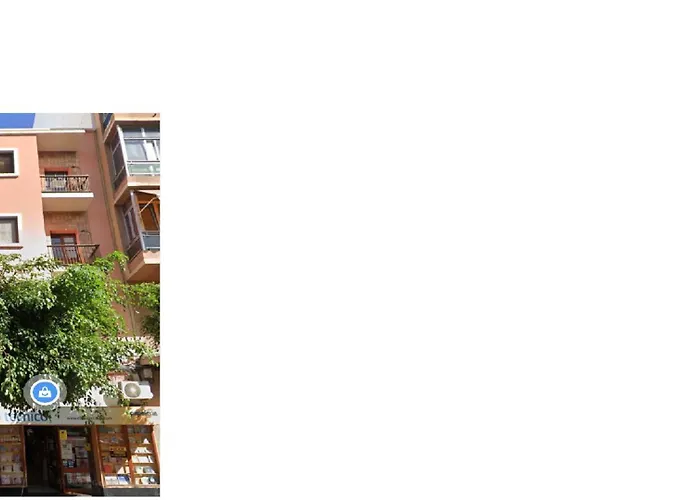 Central, Quiet And Comfortable Room, Breakfast